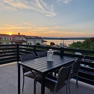  Apartment Apartman Lana